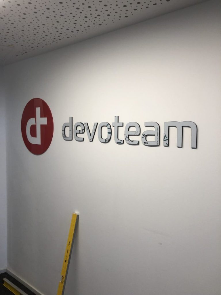 devoteam-signalétique-3