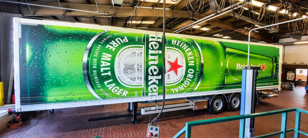 fixmer-lettrage-remorque-camion-8-1024x461