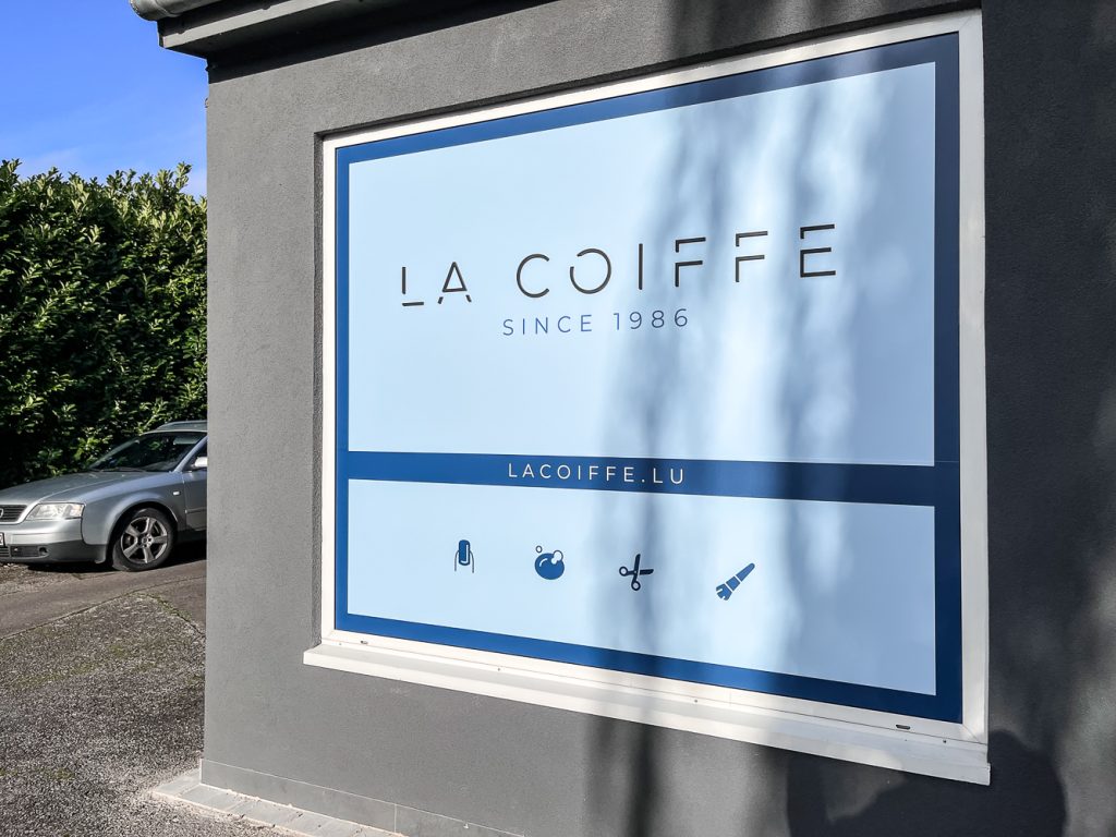 lacoiffe-lettrage-vitrine-4-1024x768
