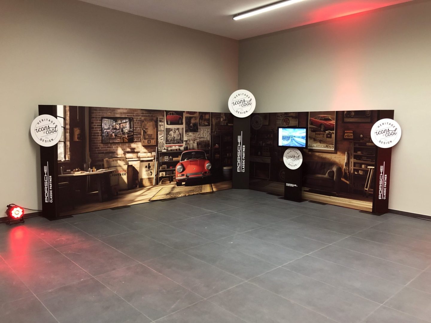 losch-luxembourg-stand-digital-kiosk-2-scaled