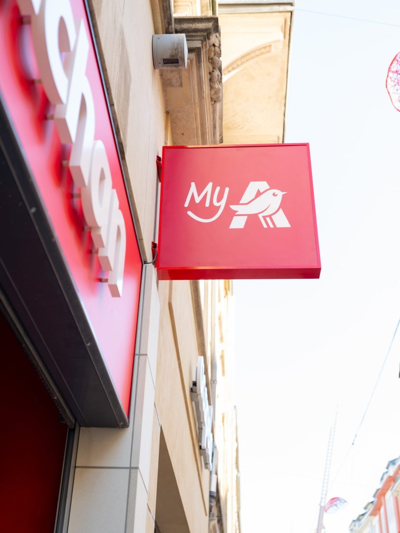 myauchan-esch-signaletique-1-scaled