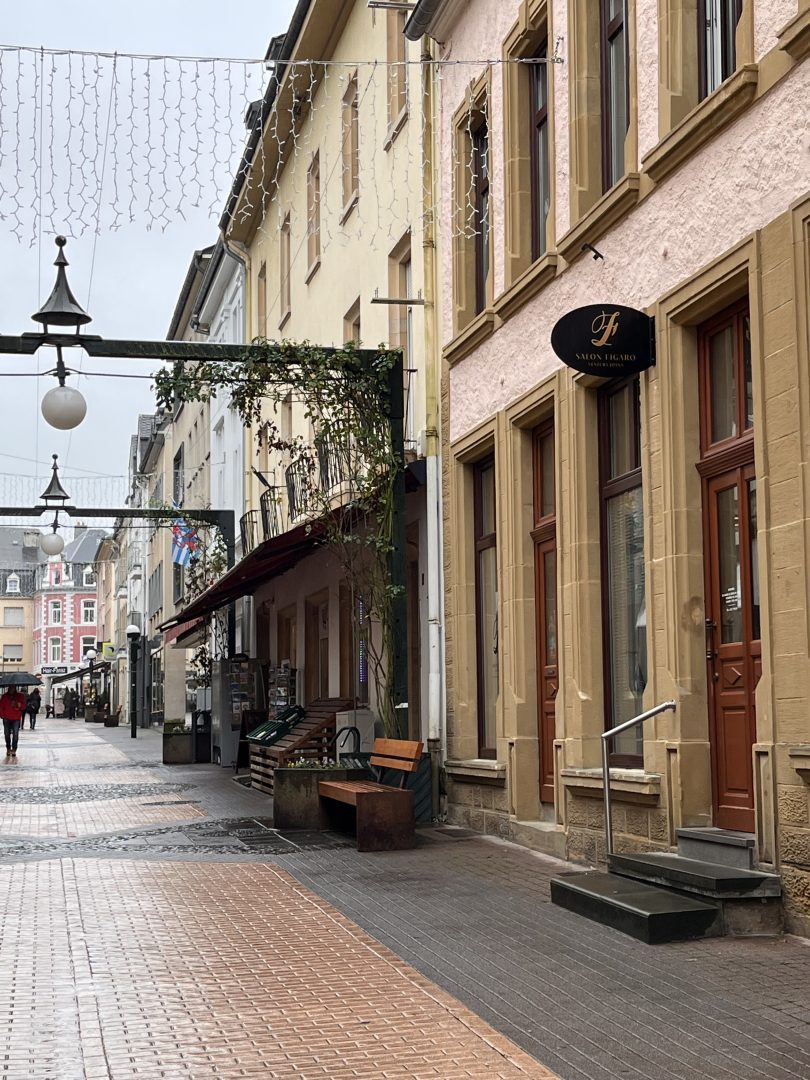 salon-figaro-enseigne-vitrine-7
