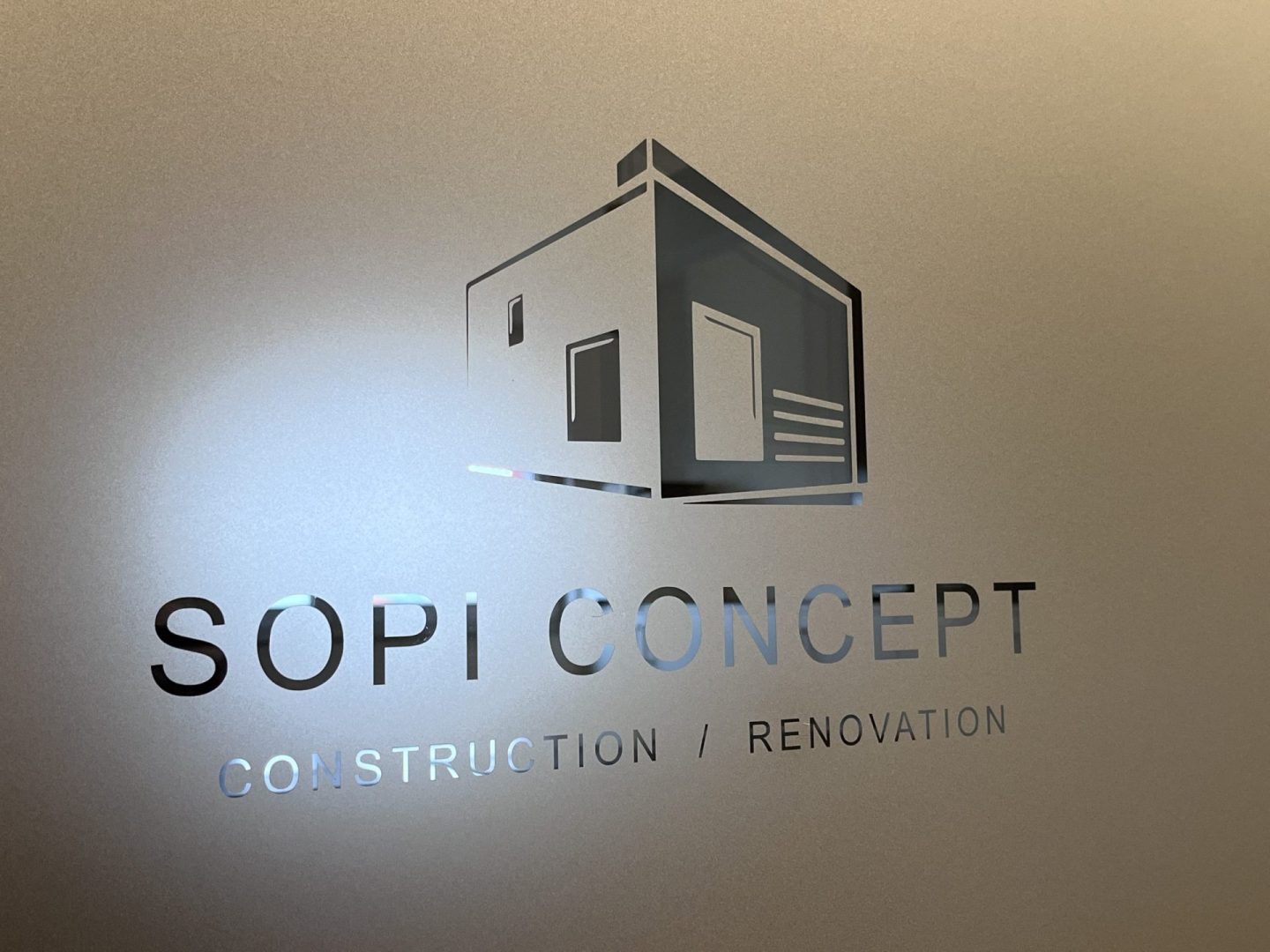 sopiconcept-sablage-bureaux-2-scaled