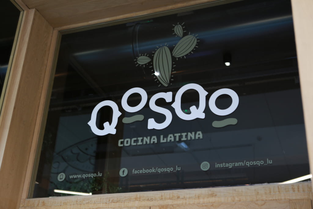 lettrage-vitrine-restaurant-07