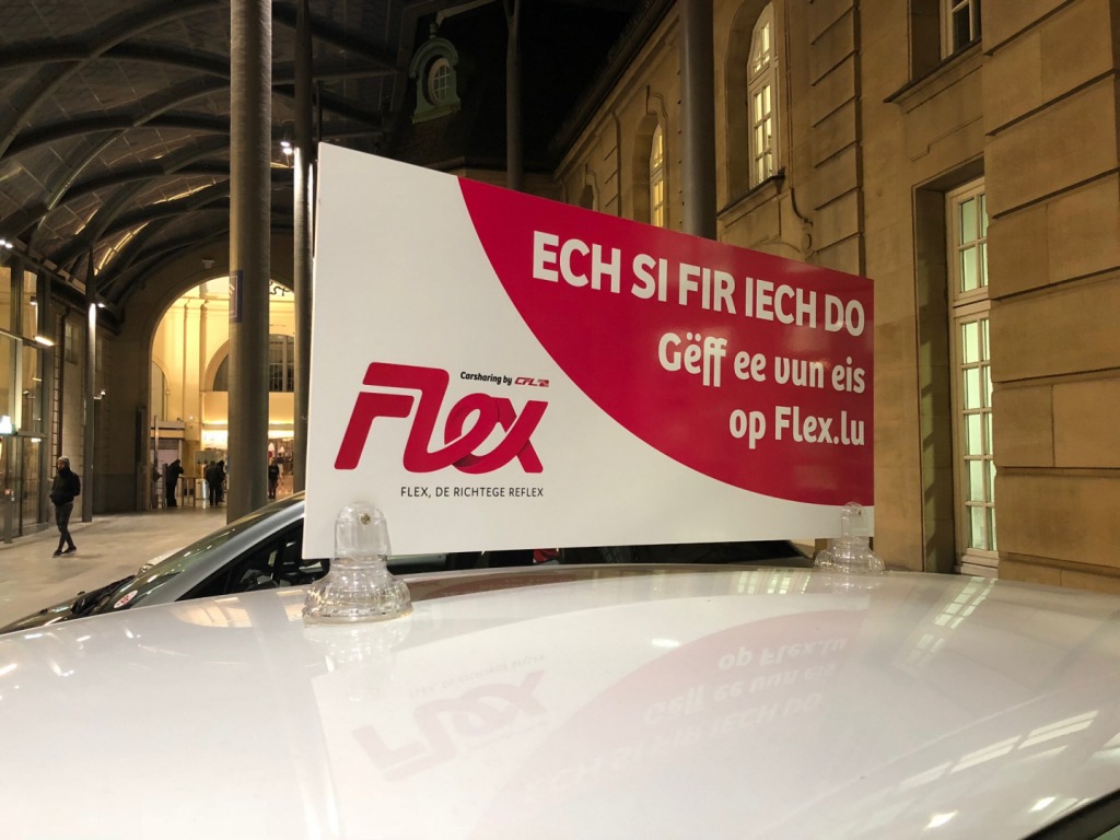 panneau-publicitaire-vehicule-01