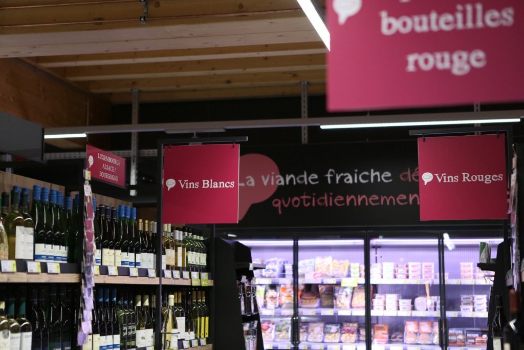 panneau-pvc-signaletique-retail-02